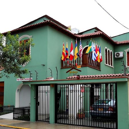 Hotel Miraflores Lodge Лима Экстерьер фото