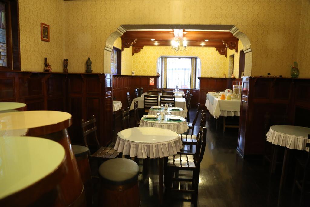 Hotel Miraflores Lodge Лима Экстерьер фото